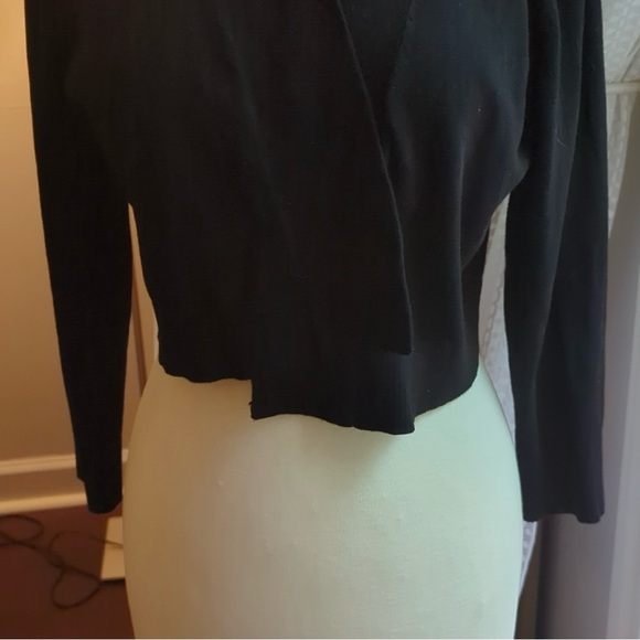 Calvin Klein Black Cropped Shrug Cardigan - Size: Large - Picture 11 of 12